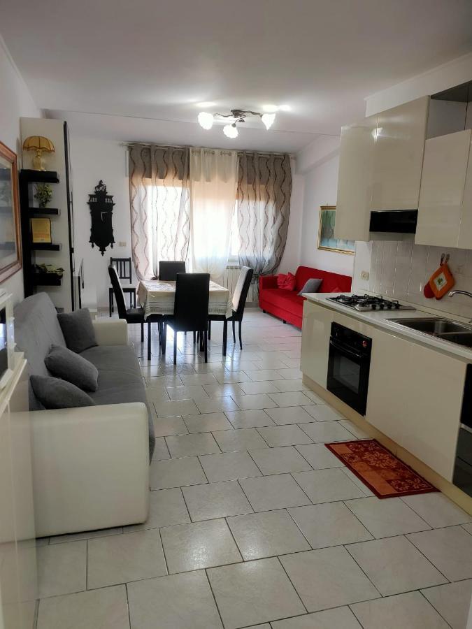 Nomentum House Apartment Mentana ภายนอก รูปภาพ