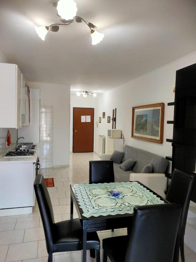 Nomentum House Apartment Mentana ภายนอก รูปภาพ