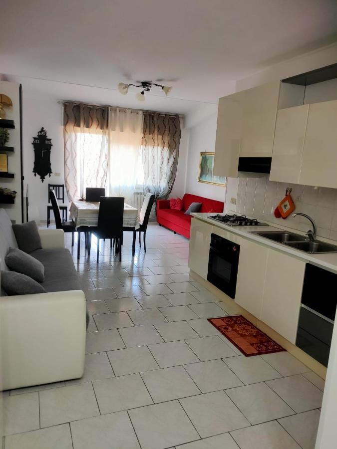Nomentum House Apartment Mentana ภายนอก รูปภาพ